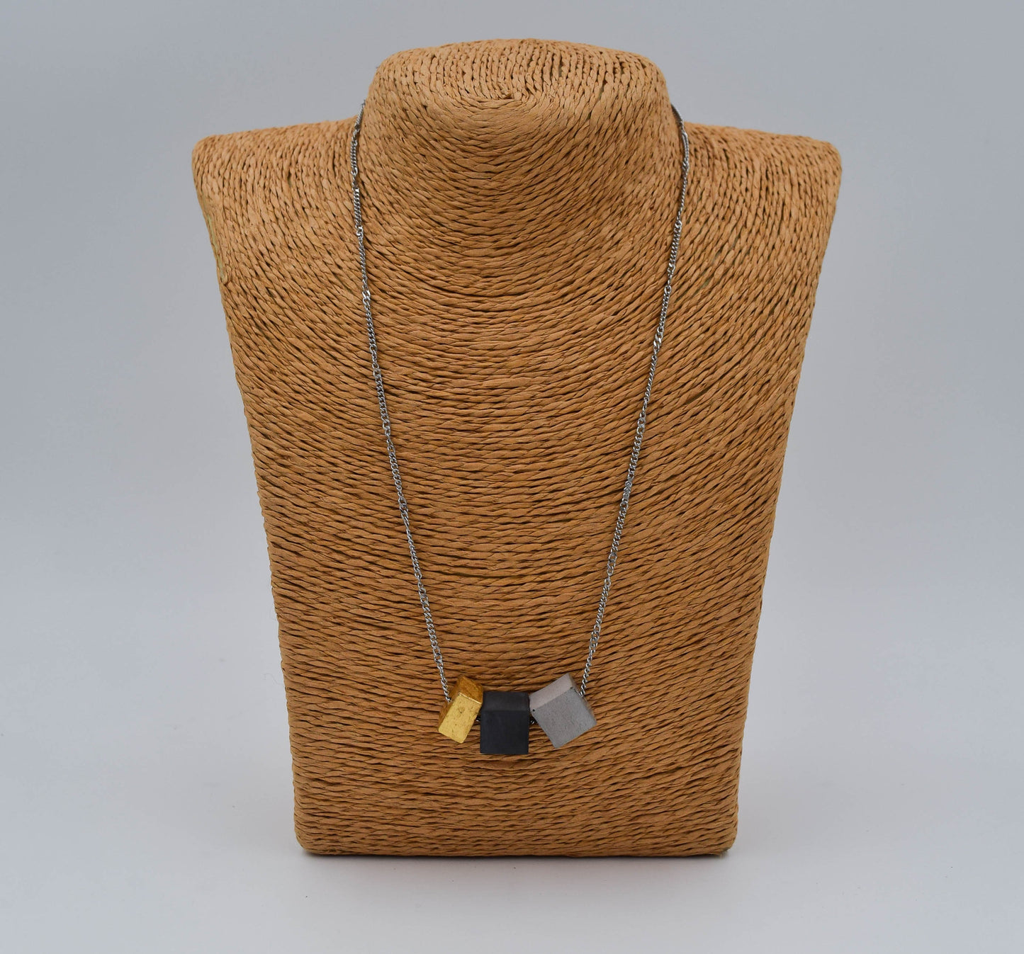 Concrete cube modern necklace, with 24 k gold leaf, geometric minimalist pendant, pendant bijoux en beaten