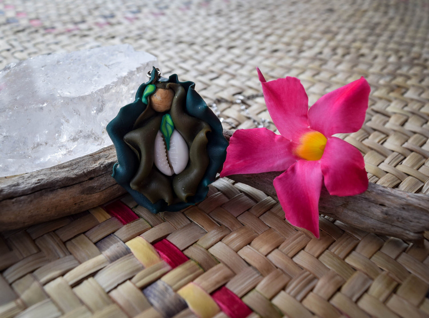 Goddess sacred feminine pendant in polymer clay, yoni jewelry