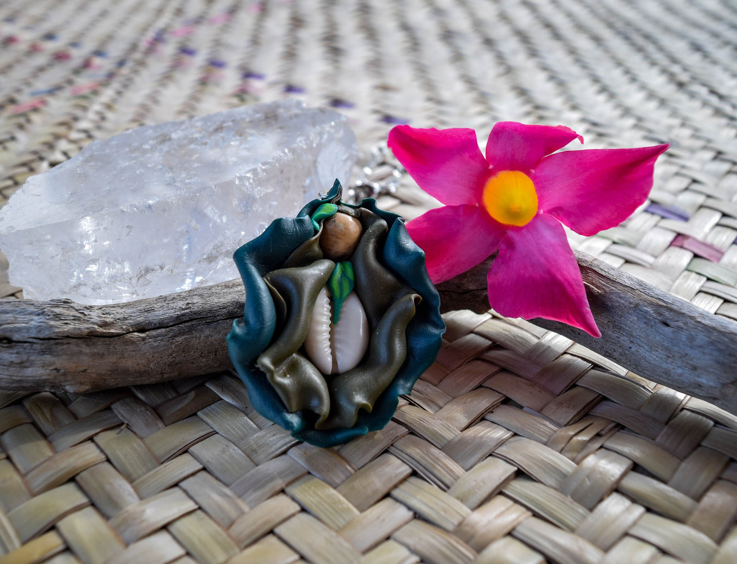 Goddess sacred feminine pendant in polymer clay, yoni jewelry