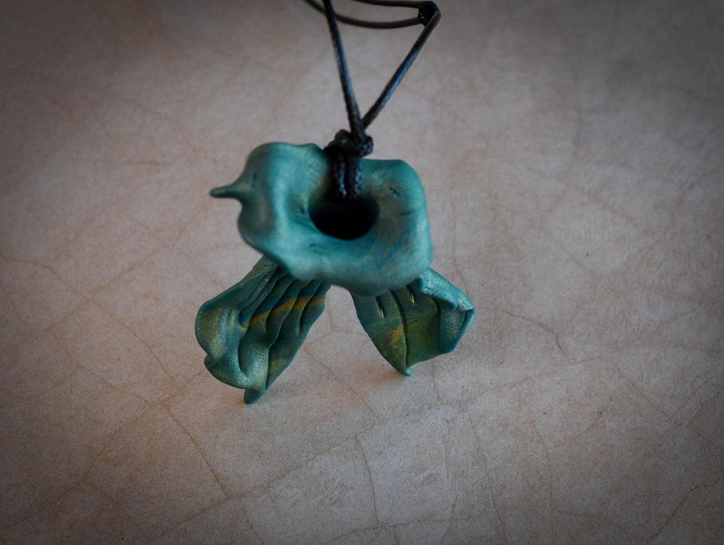 Oil diffuser necklace, aromatherapy Green mermaid tail necklace, marbled polymer Clay by Wikandah